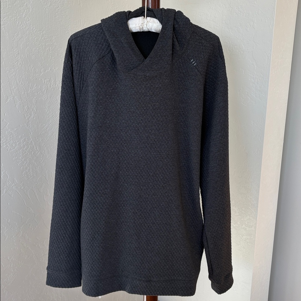 Men’s Lululemon textured mid weight hoodie. - Picture 2 of 15